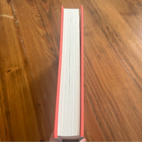 Lessons in Chemistry Book Hardcover by Bonnie Garmus - Picture 8 of 11